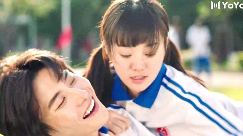 يحاول اختبار مدى سرعتها في الركض فيسرق جهاز التسجيل و يهرب 😂😂 ( نهـر يجـري خلالـه ) يحاول اختبار مدى سرعتها في الركض فيسرق جهاز التسجيل و يهرب 😂😂 ( نهـر يجـري خلالـه )