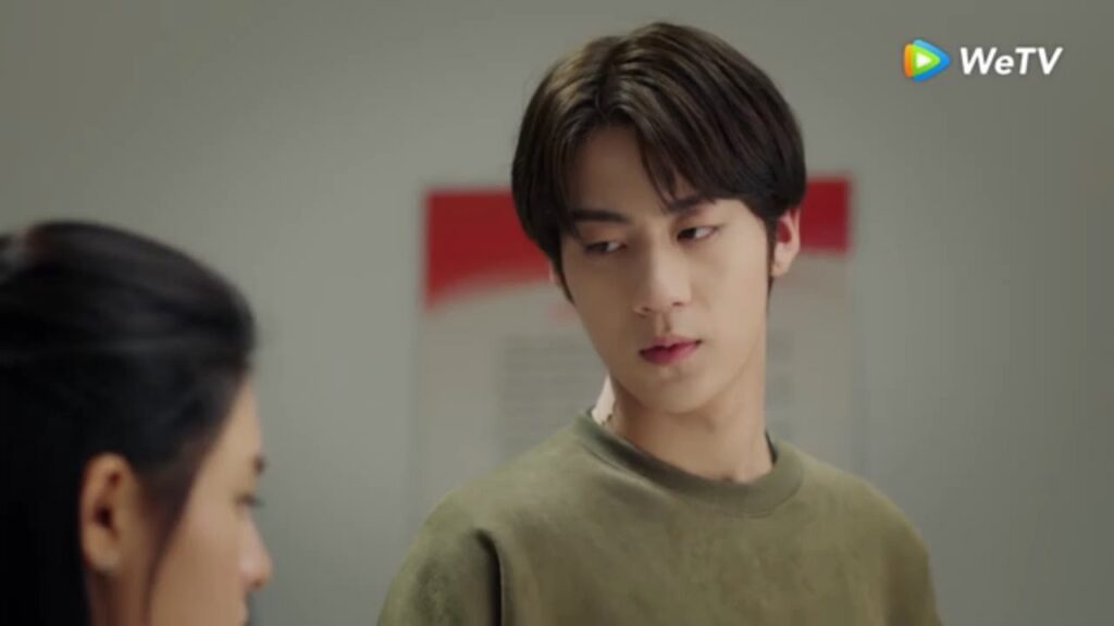 عندما تقع في مشكلة تجده بجانبها دائمًا | مقطع من الحلقة 12 "حب أول عذب" | WeTV