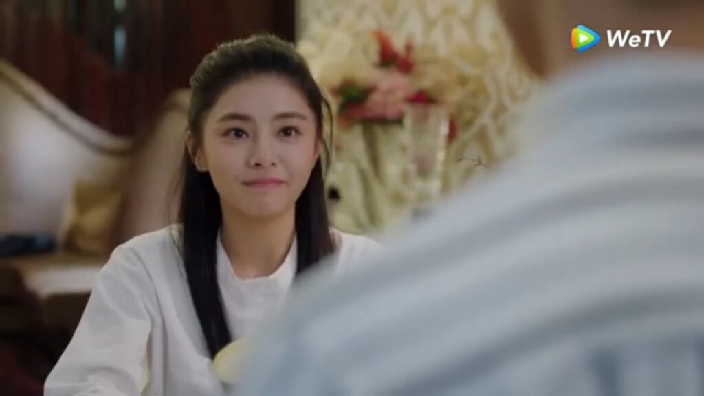 مديرها في العمل يُصالحها بطريقته منزعج لأن حبيبته تركت البيت | مقطع من الحلقة 12 "حب أول عذب" | WeTV