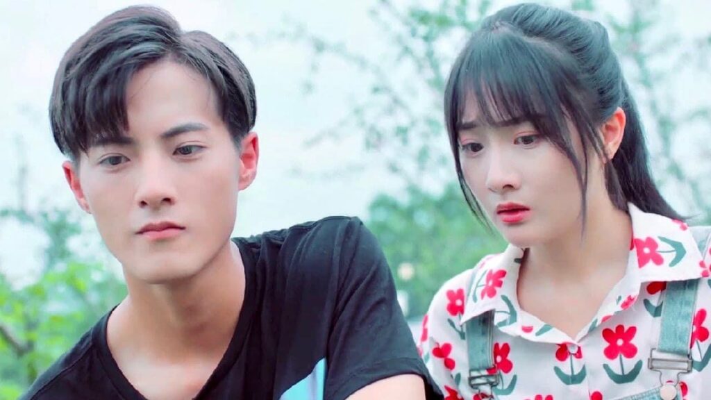 يأخذها في نزهة على الدراجة لكنهم يسقطون من المنحدر 😱💔 ( قابلته عند النافذة )