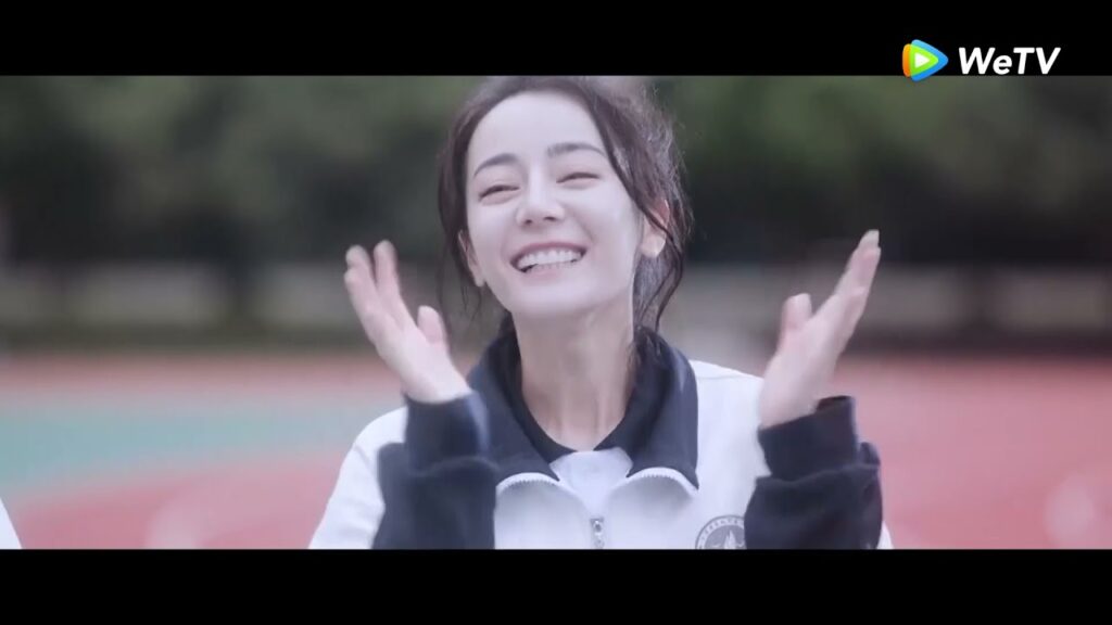 جينغ جينغ تستعيد ذكرياتها مع يو تو في المدرسة | ملخص الحلقة 1 "أنت مجدي" | WeTV