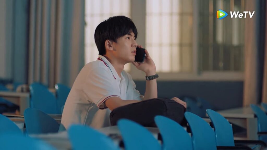 شعر بالغيرة عندما سمعها تتحدث عن صديقها الجديد | مقطع من الحلقة 3 "أنا وشبابي" | WeTV