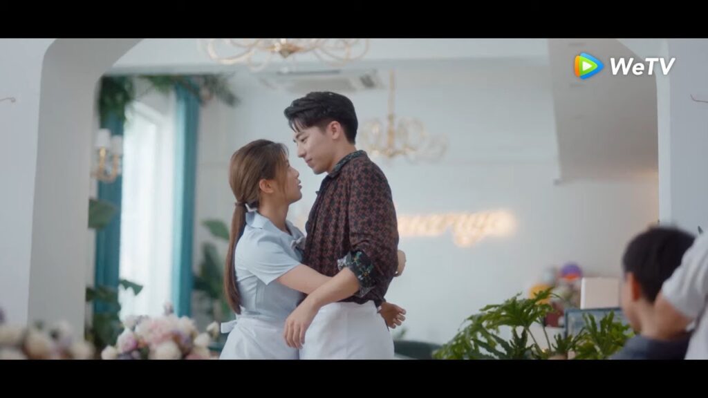 زي يي يجرب حياة العمل مع تيان ران مقطع من الحلقة 7 “منتصف الصيف مليء بالحب” | WeTV زي يي يجرب حياة العمل مع تيان ران مقطع من الحلقة 7 "منتصف الصيف مليء بالحب" | WeTV