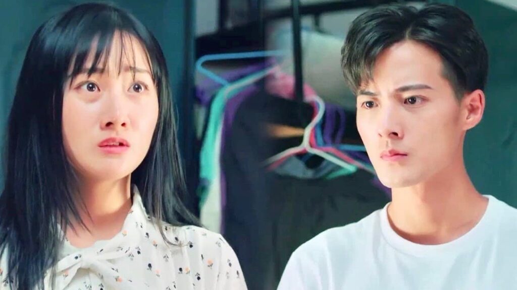 تتسلل الى غرفة الطلاب الشباب كي تراه ❤️ ( قابلته عند النافذة )