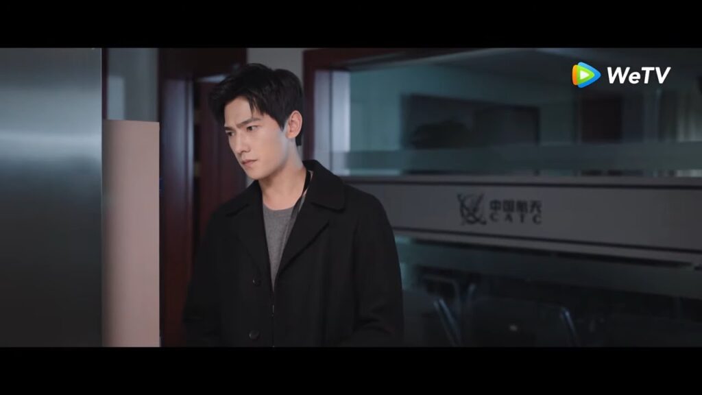 تحاول أن تعيد علاقتها به رغم معرفتها بأنه يحب فتاة أخرى! مقطع من الحلقة 16 "أنت مجدي" | WeTV