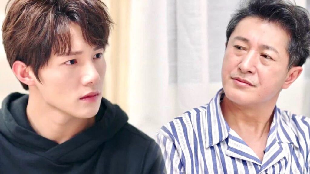 يعتذر الاب من ابنه و يوافق على الفتاة التي يحبها ❤️( الجمال القبيح)