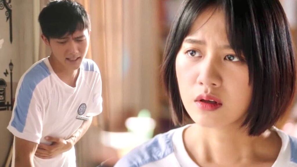 يصاب طلاب الصف جميعهم بألم في المعدة ماعدا الطالبة الكسولة ( لا تغادر بعد المدرسة )