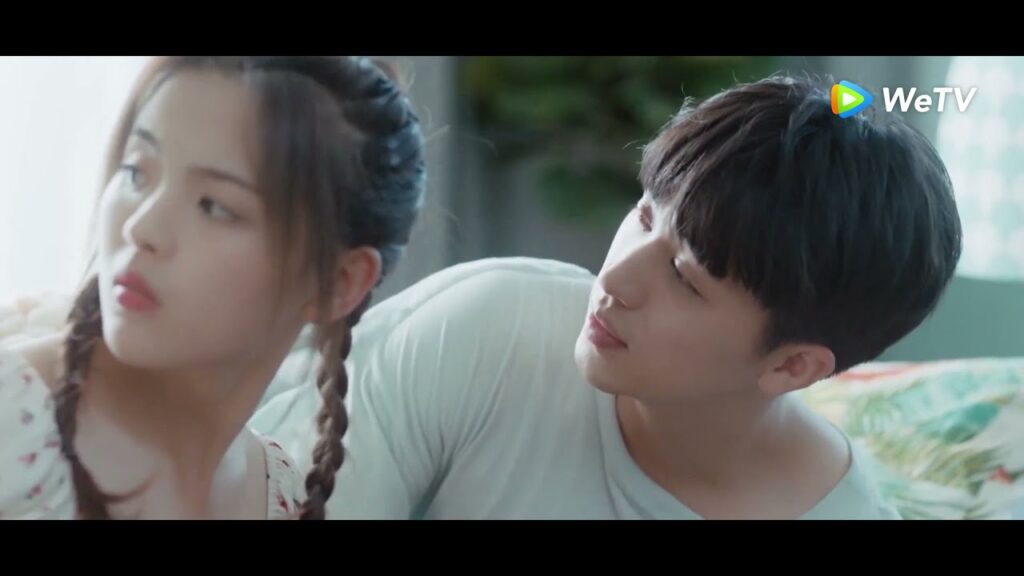 نجم مشهور مثله ينام في مكان الكلب! تيان ران رأته مقطع من الحلقة 2 "منتصف الصيف مليء بالحب" | WeTV