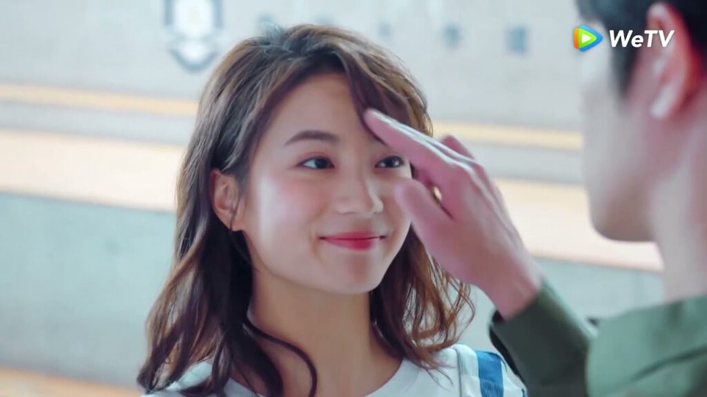 البروفيسور يخبر جده من هي حبيبته ملخص الحلقة 3 "سأكون معك" | WeTV