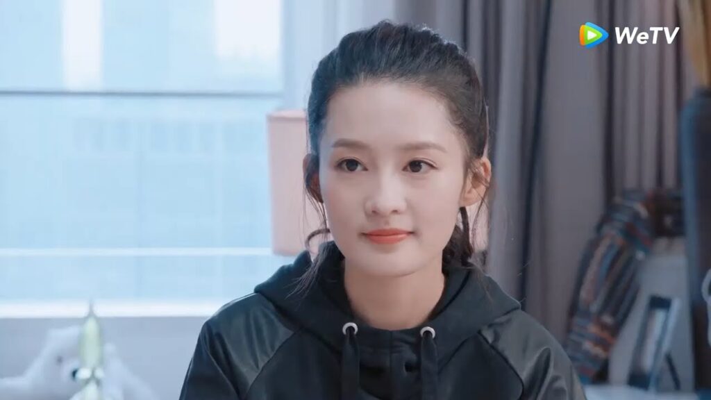 شياو سو تجهز نفسها لمغادرة المدينة مقطع من الحلقة 10 "دموع في الجنة" | WeTV