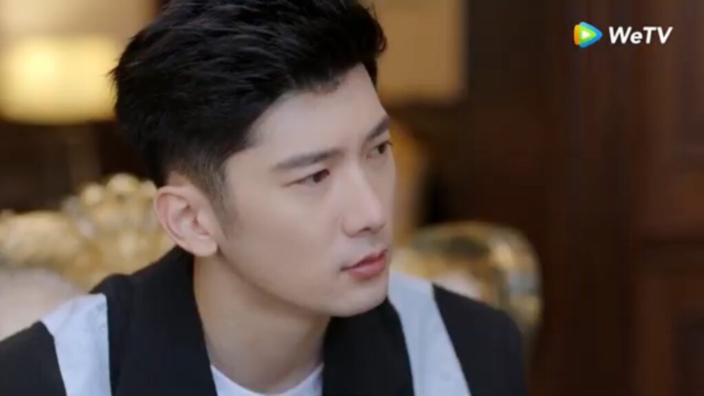 تشنغ ران يريد من والده أن يسلم نفسه! مقطع من الحلقة 36 "السيدة الغرابة والسيد السحلية" | WeTV