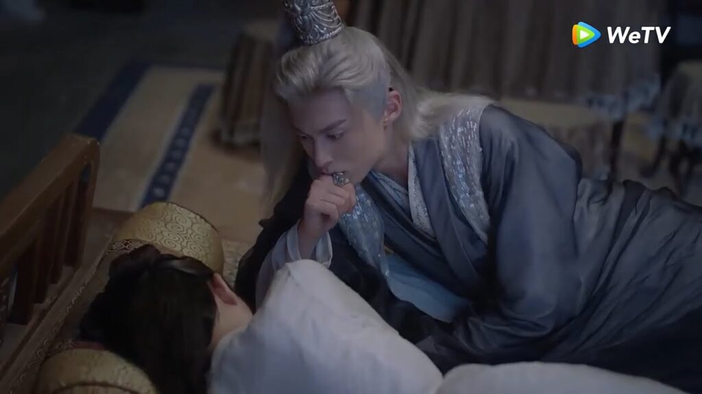 تسلل إلى غرفتها ليلًا لينام بجانبها ملخص الحلقة 4 "الالتقاء بتنين" | WeTV