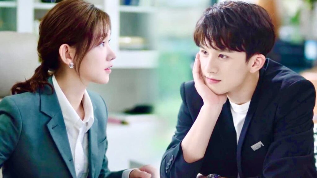 يحدق بها ويخبرها اذا لا يمكنني ان اشغل قلبكِ اذا يجب ان اشغل ذاكرتكِ🥺❤️ (ارجوك اكمئن يا سيد لينغ)