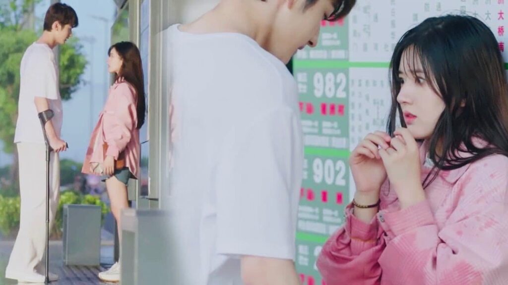 الحبيب الرومانسي الذي يحميها من الماء القذر ❤️😍( ارجوك اطمئن يا سيد لينغ)