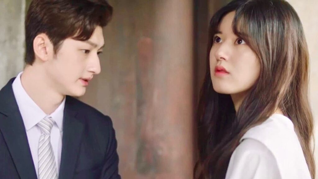 يدخل الى المنزل قبلها خوفا عليها من الاذى ❤️(ارجوك اطمئن يا سيد لينغ)