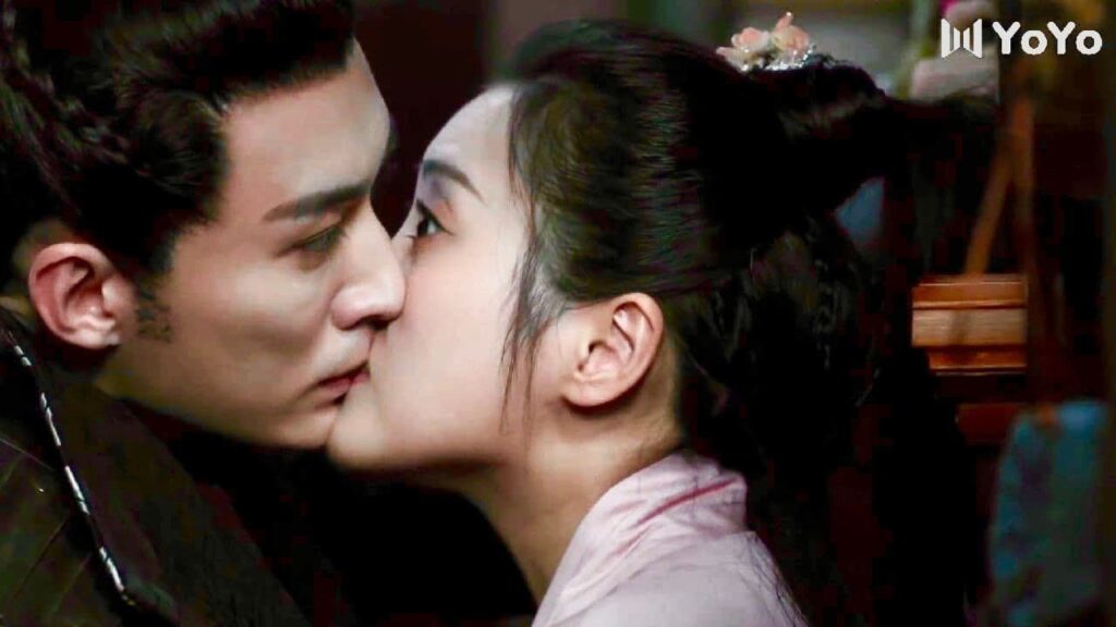 قبلة مفاجأة لماذا لم ترفضيها ؟ 😍❤️ (جينغ لو )