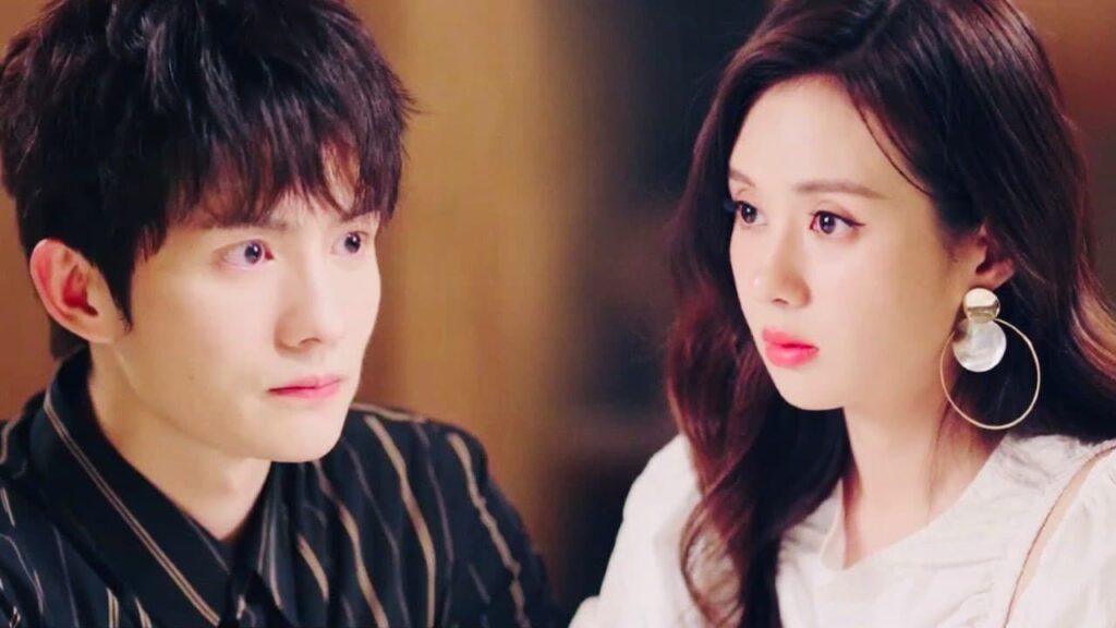 يأخذ حبيبتـه الفقيرة الى مطعم فاخر فتتعرض للحرج والسخرية 💔 (الجمال القبيح) يأخذ حبيبتـه الفقيرة الى مطعم فاخر فتتعرض للحرج والسخرية 💔 (الجمال القبيح)