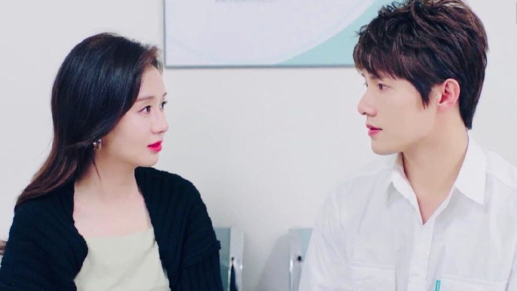 تعتقد انه سيفضح امرها اذا اكتشف سرها لكنه يغمرها بحب ودعم كبيرين ❤️🙊