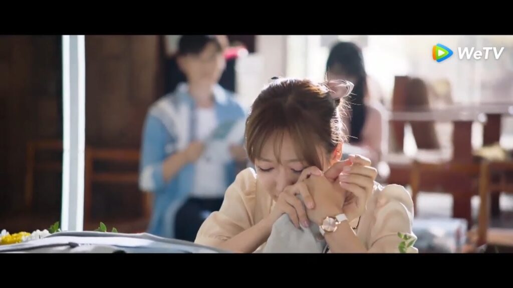 نيان تشو تشتاق إلى لي وتتذكر كيف حادث موته مقطع من الحلقة 1 “الحب الغامض” | WeTV نيان تشو تشتاق إلى لي وتتذكر كيف حادث موته مقطع من الحلقة 1 "الحب الغامض" | WeTV