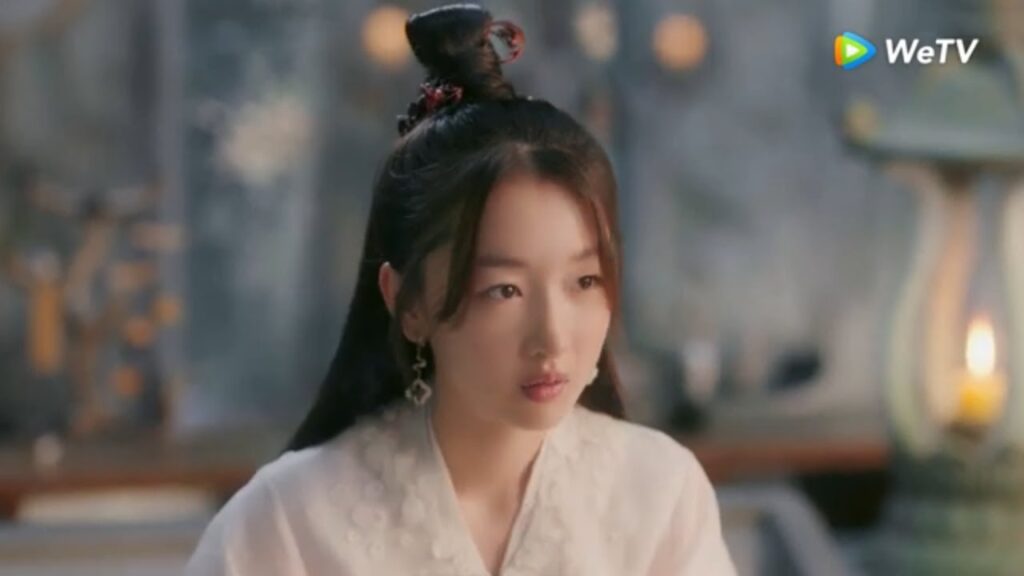 تفكر في طريقة لجذب انتباهه مقطع من الحلقة 5 "الحب الذي يتجاوز الوقت" | WeTV