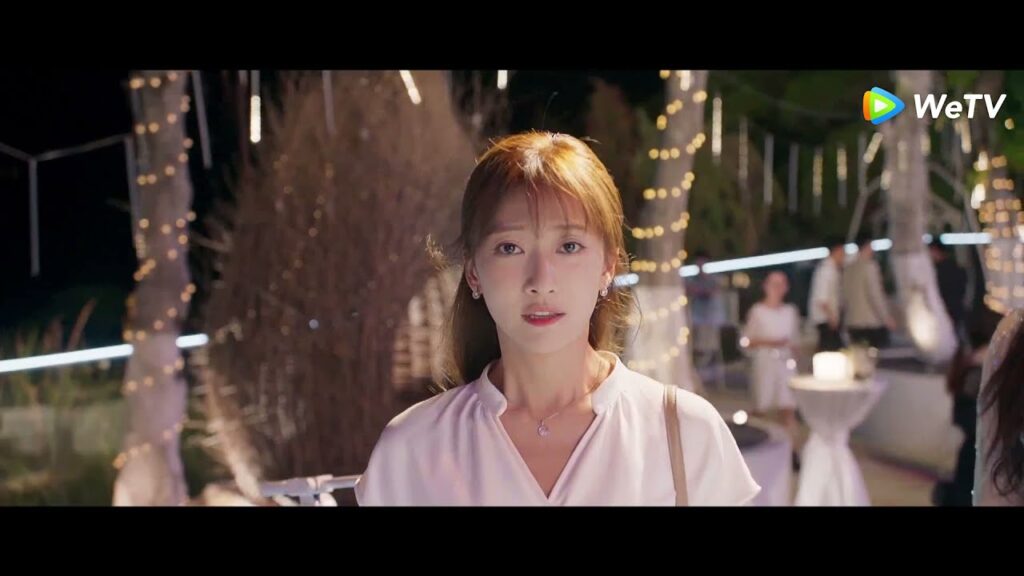 لي تينغ يتظاهر بأنه لا يعرف نيان تشو مقطع من الحلقة 1 "الحب الغامض"