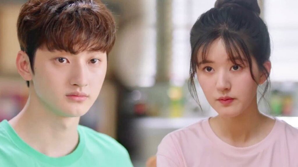 تشعر بالغيرة بعد ان طلبت منه التظاهر بان يكون حبيب صديقتها 😂😂 (ارجوك اطمئن يا سيد لينغ)