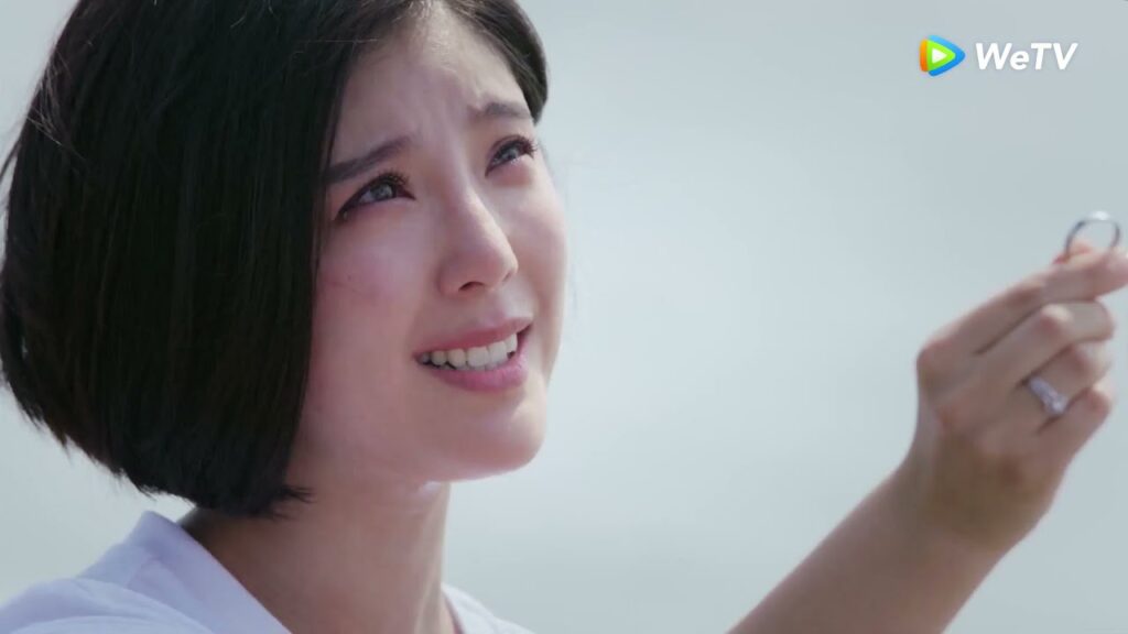 وجدته وطلبت منه الزواج مقطع من الحلقة 36 "السيدة الغرابة والسيد السحلية" | WeTV