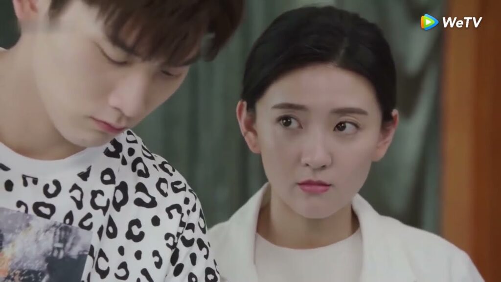 يشعر بالغيرة على زوجته مقطع من الحلقة 13 مسلسل أنت قدري ｜WeTV