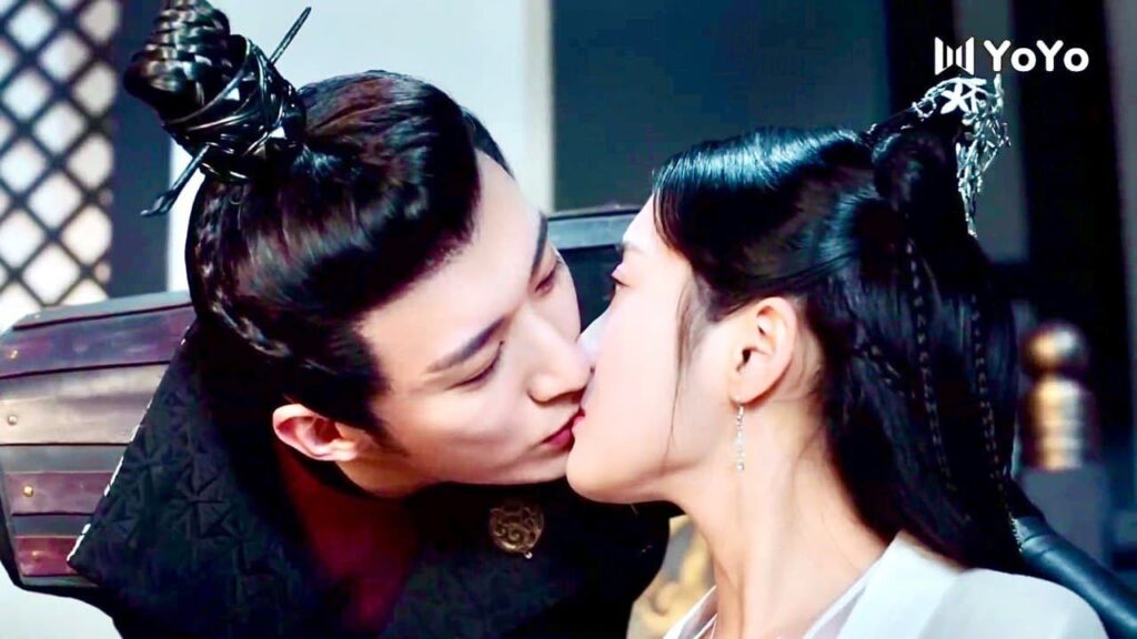 اعلان 8 , مالذي تفعله ماذا لو شاهدنا الآخرون ؟! 😱🙈😍 ( جينغ لو )