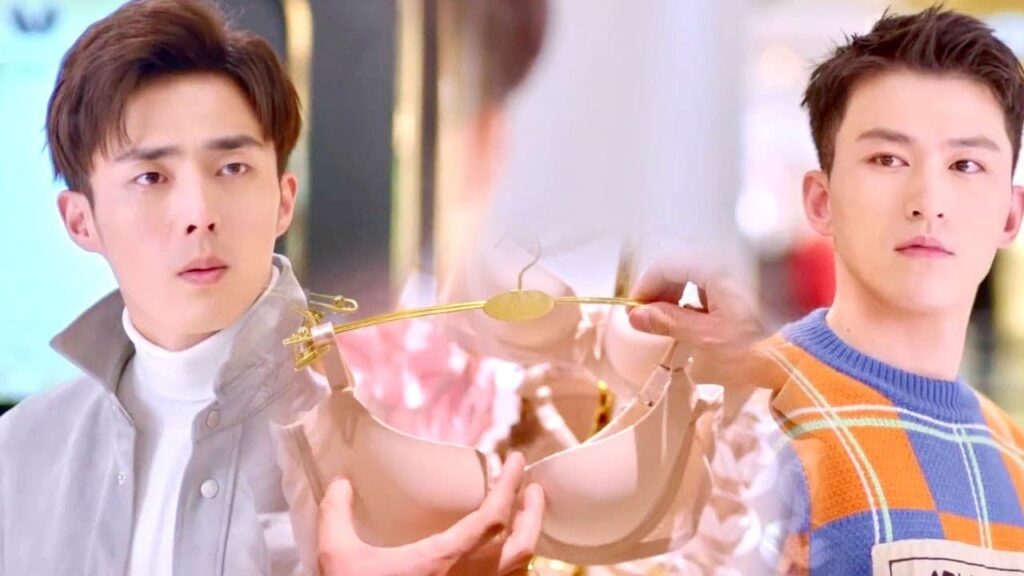 اعلان 23 , يذهب لشراء الملابس الداخلية لزوجته لكنه لا يعرف القياس الصحيح 😂😂💔(هي التي احبها )