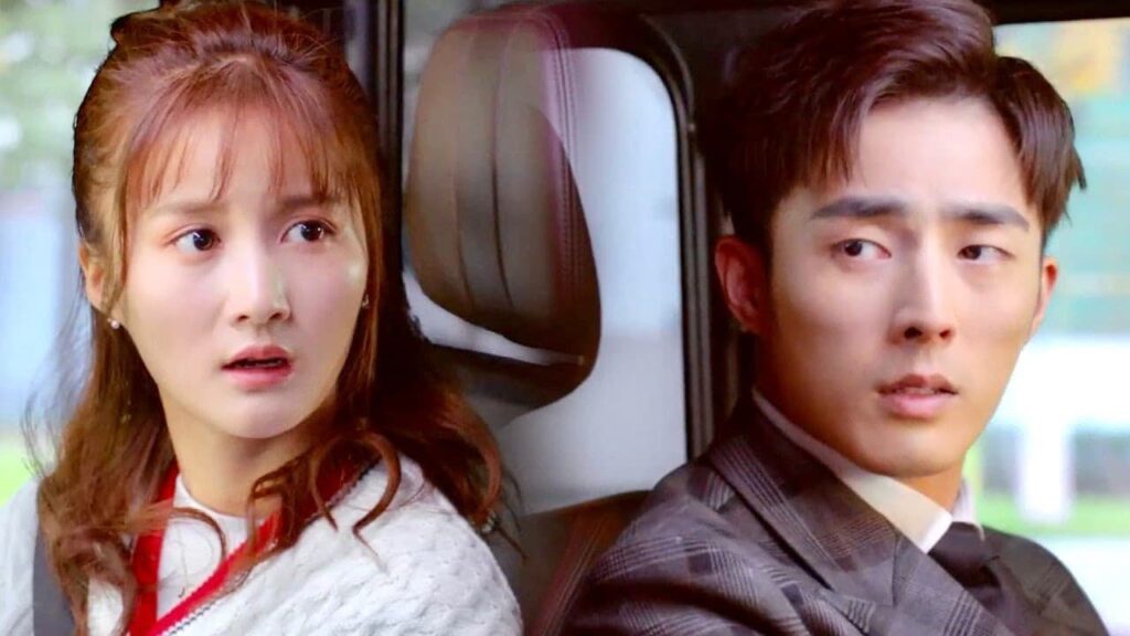 يقود السيارة مثل السلحفاة لان زوجته حامل و يخاف عليها 😂😂( هي التي احبها)