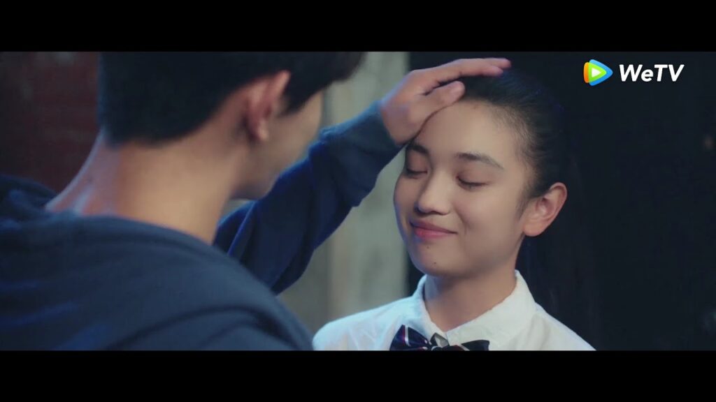 عريفة الفصل تخبر لي خه بمرضها مقطع من الحلقة 23 مسلسل أرجوك يا عريفة الفصل｜WeTV