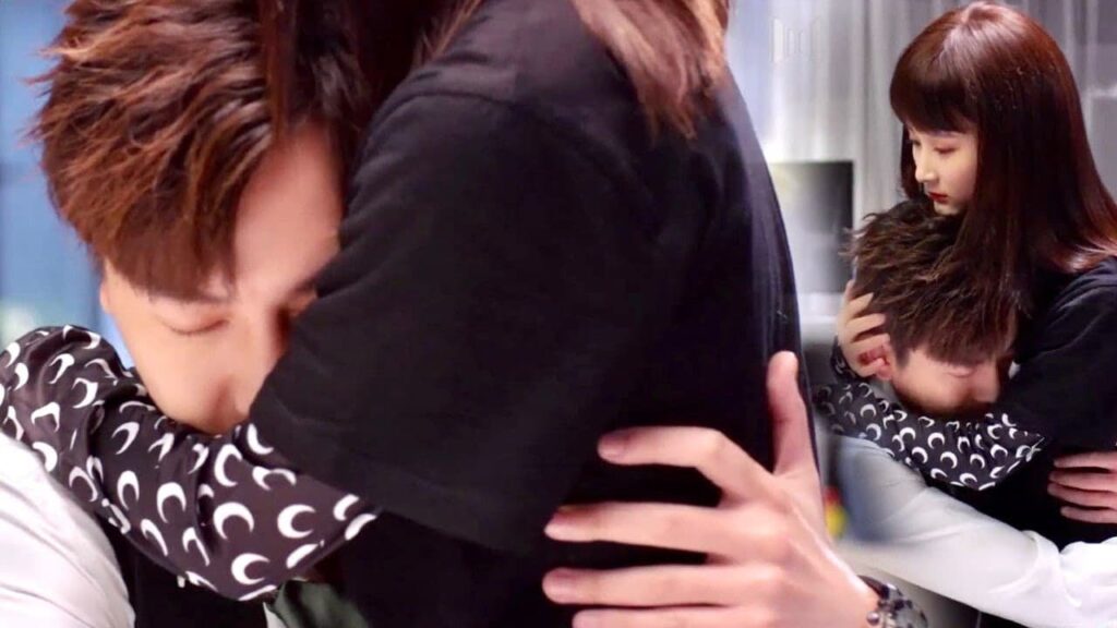 لا يمكنني اظهار حُبي و مشاعري لكِ علانية 🥺💔 ( هي التي احبها )