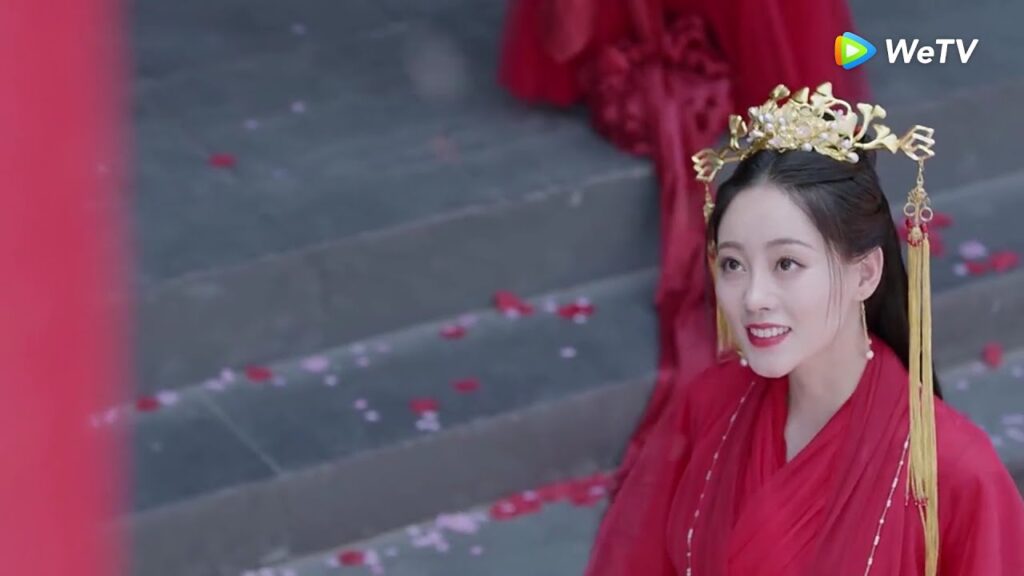 الملك التنين يوقف الوقت حتى يقضى وقت مع حبيبته مقطع من الحلقة 8 مسلسل الالتقاء بتنين ｜WeTV