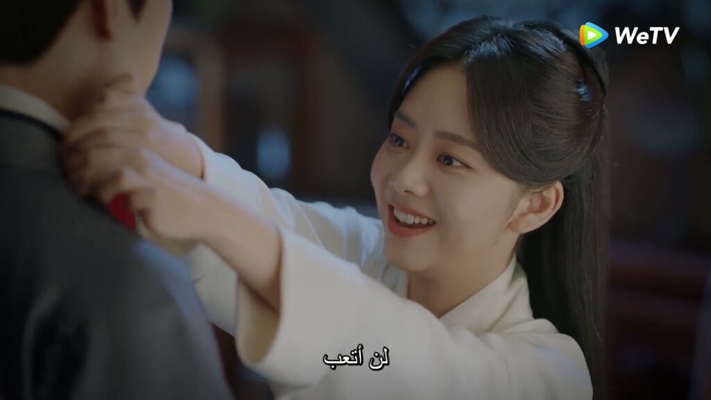 زوجته تحاول أن تغيطيه مقطع من الحلقة 8 مسلسل السيف وخيط الحرير ｜WeTV