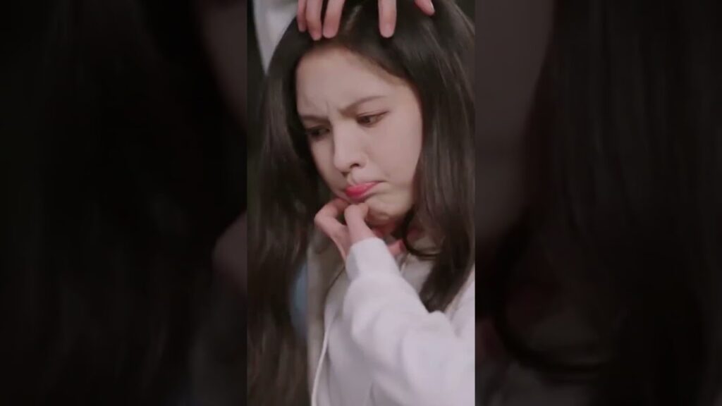 الزوجين يتنكران في المنزل🤣🤣🤣 #خمن_من_أنا #GuessWhoIAm​ #youku