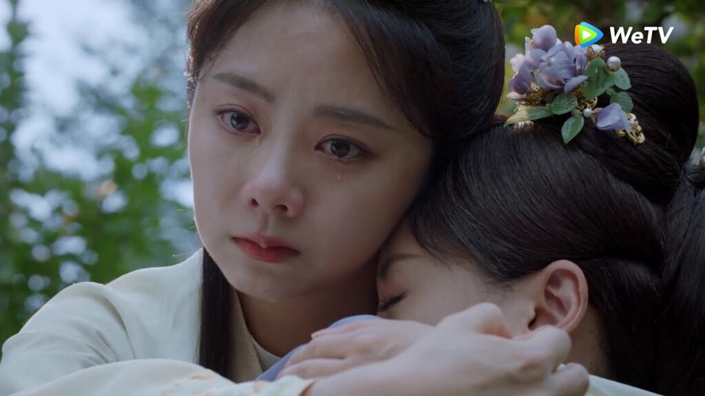 لينغ اي يوعدها أنه سيجد القاتل  مقطع من الحلقة 5 مسلسل السيف وخيط الحرير ｜WeTV