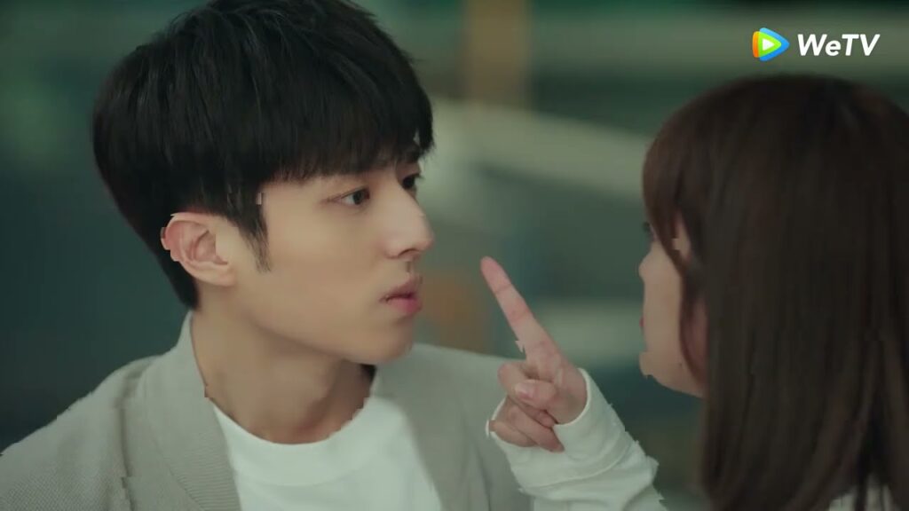 لم تتوقع أنه سيعاملها بتلك الطريقة مقطع من الحلقة 24 مسلسل مرحبا سيد جو ｜WeTV