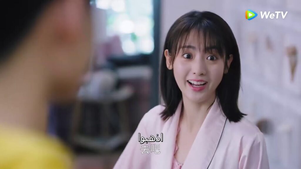 تستيقظ من فراش حبيبها لتجد زميله واقف على الباب مقطع من الحلقة 26 مسلسل حظي الصغير ｜WeTV