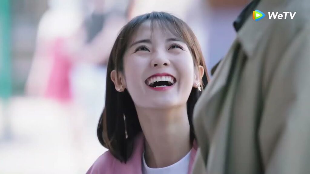 ابتسامة ساحرة لتسونغ رونغ مقطع من الحلقة 27 مسلسل حظي الصغير ｜WeTV