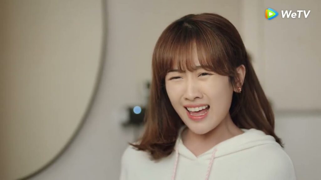 ظنت أنه في خطر فدخلت عليه وهو يتحمم ! مقطع من الحلقة 11 مسلسل مرحبا سيد جو ｜WeTV