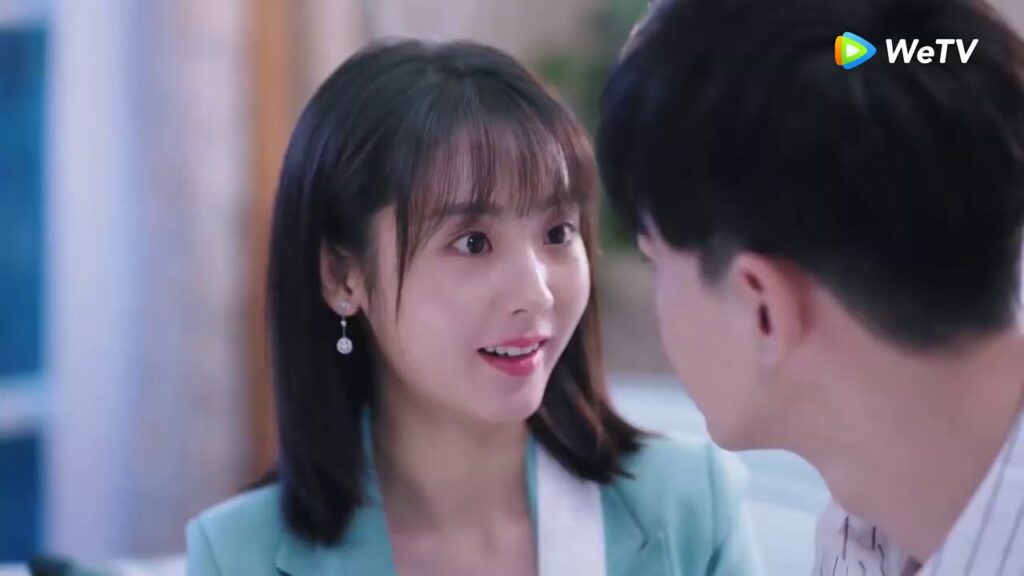 قلبها يدق في كل مرة يقول لها أنا أحبك مقطع من الحلقة 24 مسلسل حظي الصغير ｜WeTV