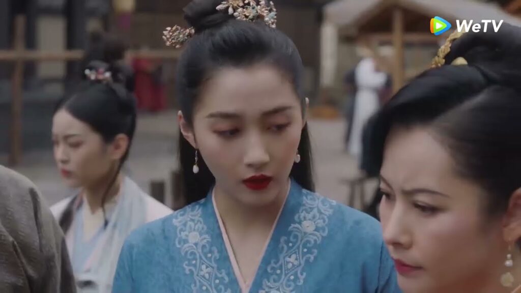 تم طرد بان هوا إلى الشارع مقطع من الحلقة 32 مسلسل امرأة مثلي ｜WeTV