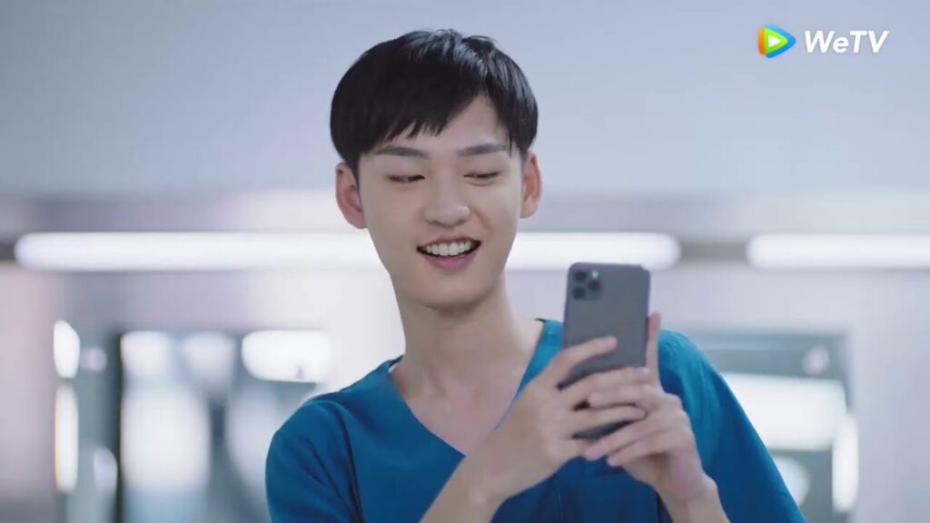 جميع الرجال حولها وسيمين ! مقطع من الحلقة 18 مسلسل حظي الصغير ｜WeTV