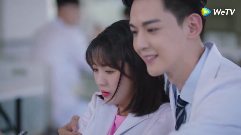 يتظاهران أنهما حبيبان أمام والدتها مقطع من الحلقة 11 مسلسل حظي الصغير |WeTV يتظاهران أنهما حبيبان أمام والدتها مقطع من الحلقة 11 مسلسل حظي الصغير |WeTV