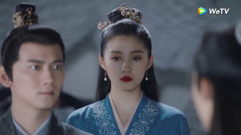 اعترفت له بحبها أمام كل الناس ؟ مقطع من الحلقة 21 مسلسل امرأة مثلي ｜WeTV