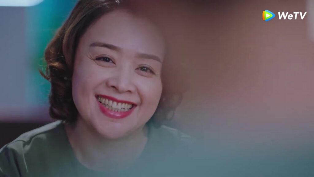 الطبيب الوسيم كسب قلب حماته ! مقطع من الحلقة 10 مسلسل حظي الصغير ｜WeTV