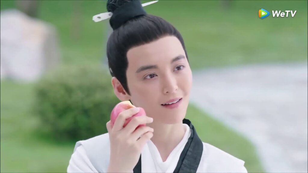 الأمير الخامس يشعر بالغيرة عندما تتحدث مع رجال آخرين مقطع من الحلقة 4 مسلسل الوريثة