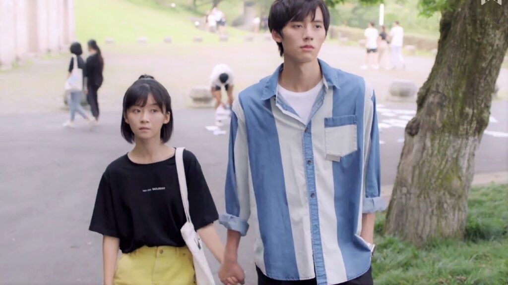 سوف  امسك بيدك حتى يعلم الجميع بانك حبيبتي  😍💜   ( عزبــاء محترفــة ) مترجم