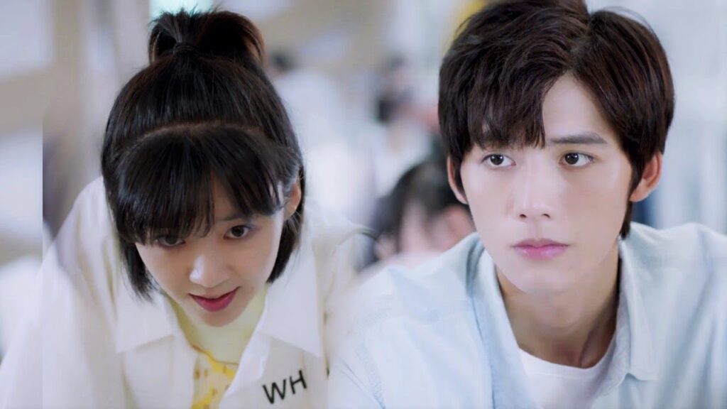 تحاول الاعتذار منه و لكنه يقوم باذلالها امام بقية الطلاب( عزبــاء محترفــة | Profele ) مترجم